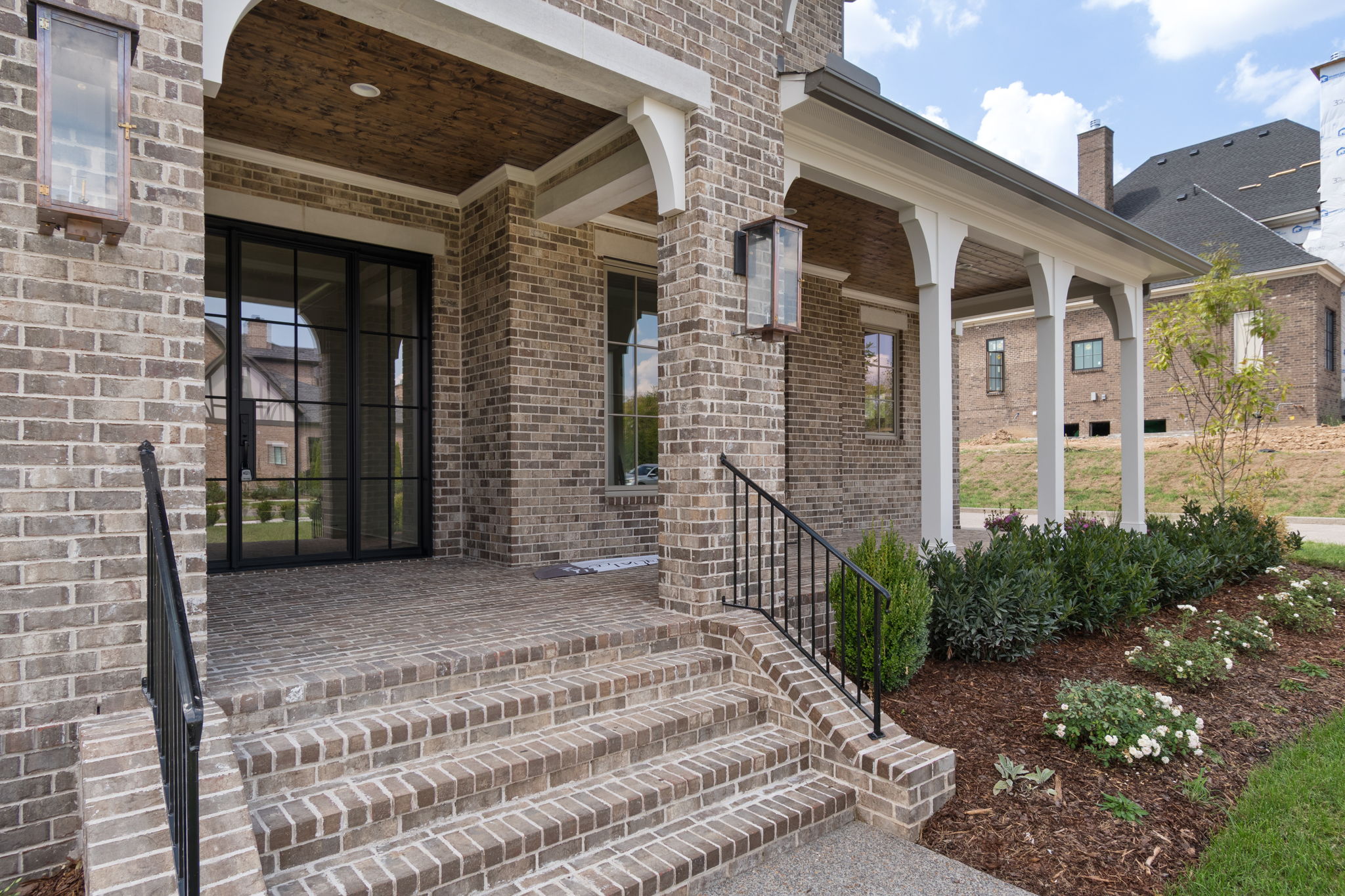 8-web-or-mls-9817 Easton Dr (Thang53 Duy49_DSC_6850_2026-09-19 MARIANNA 2 – AVAILABLE (Homesite #77)